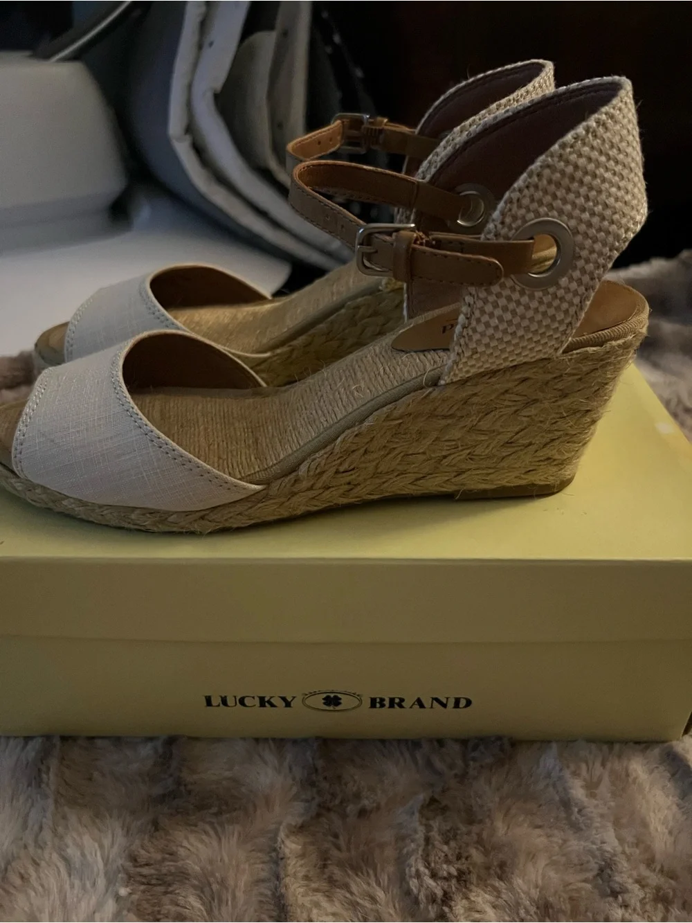 Lucky Brand Women's Natural Wedge Sandals Ankle Strap Buckle Solid Size 7.5 M